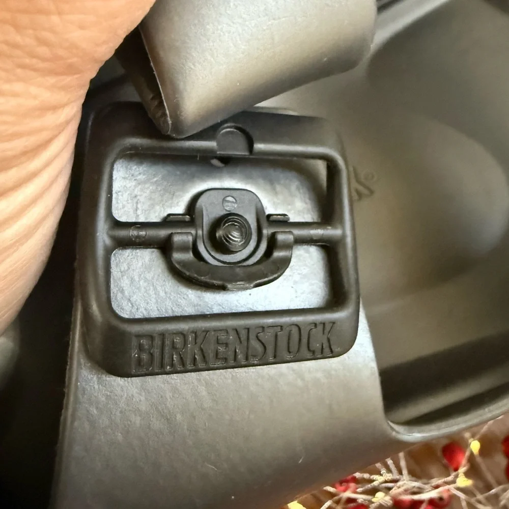 Birkenstock Sandal 37 - Picture 2 of 3